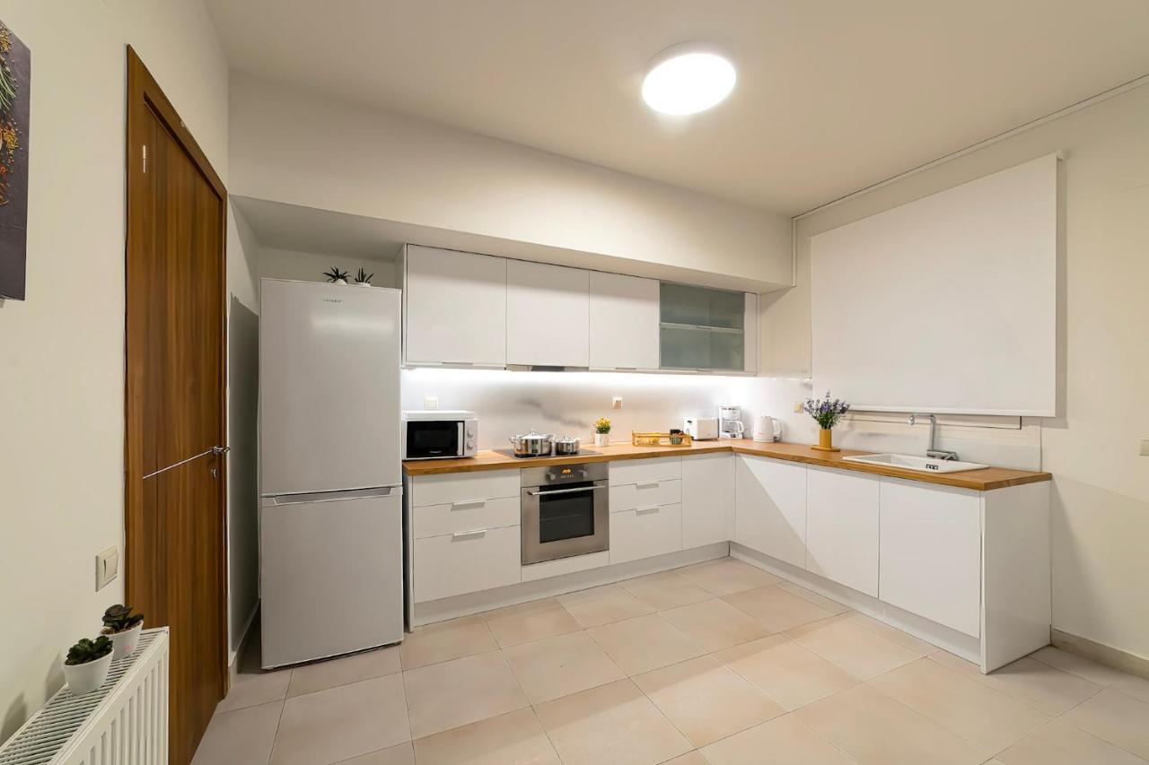 Luxury Town Center Suite, Β1 Ираклион Экстерьер фото
